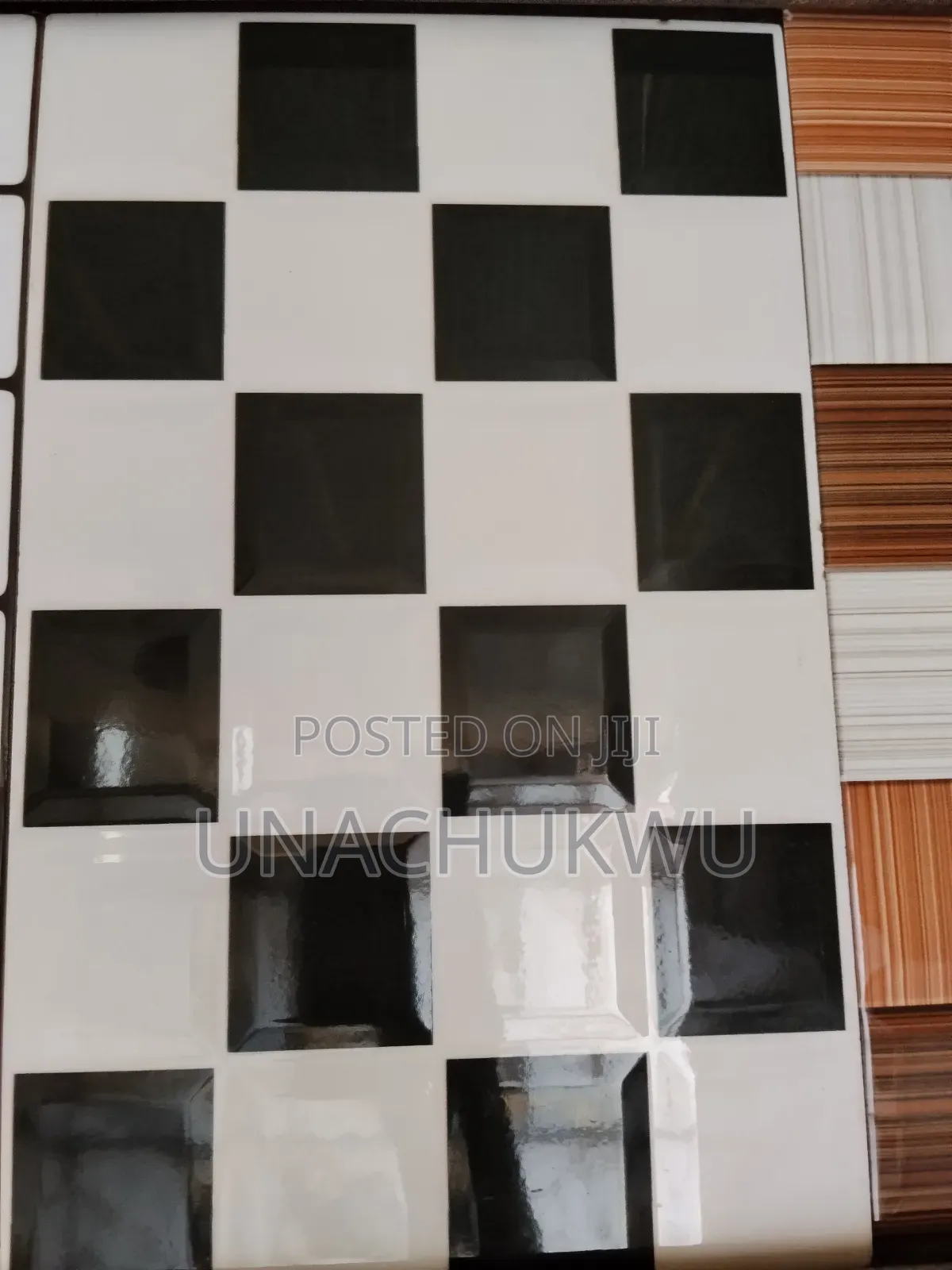 25/40 White Wall Pattern
