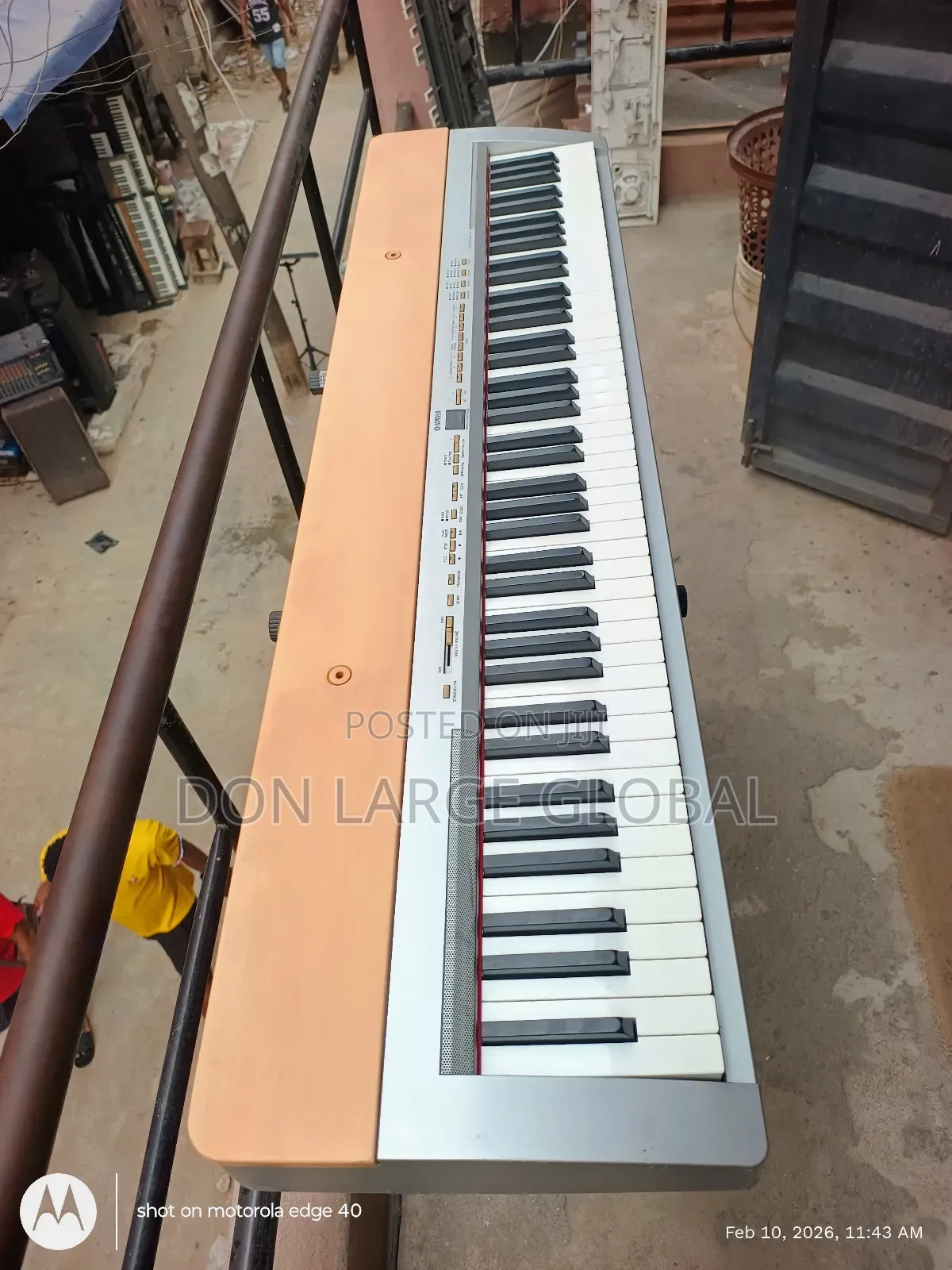 Yamaha P-140 Electric Piano