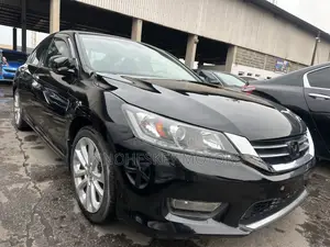Honda Accord Touring 4dr Sedan FWD (3.5L 6cyl 6A) 2013 Black