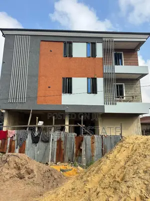 2bdrm Apartment in Sabo / Yaba for sale
