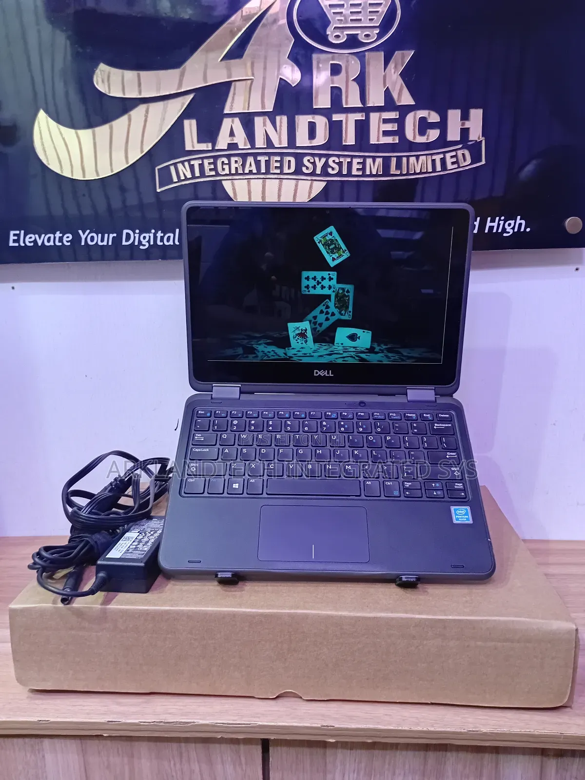 Laptop Dell Latitude 12 5289 8GB Intel Pentium SSD 256GB