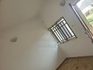 1bdrm Block of Flats in Enugu for rent