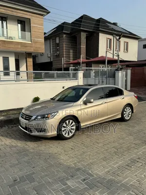 Honda Accord EX-L V-6 4dr Sedan FWD (3.5L 6cyl 6A) 2013 Gold