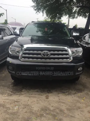 Toyota Sequoia Platinum 4dr SUV (5.7L 8cyl 6A) 2013 Black