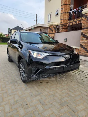 Toyota RAV4 LE FWD (2.5L 4cyl 6A) 2017 Black