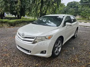 Toyota Venza XLE 4dr Wagon AWD (3.5L 6cyl 6A) 2014 White