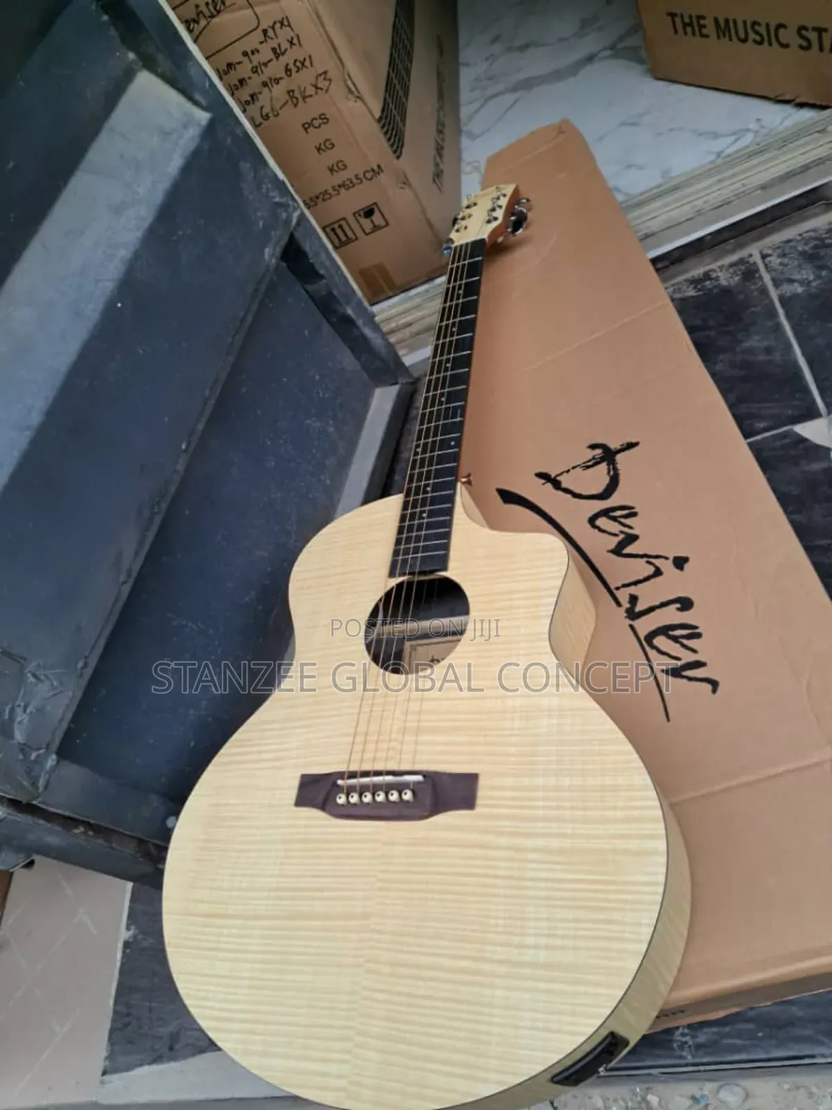 Quality Deviser Semi Acoustic Guitar