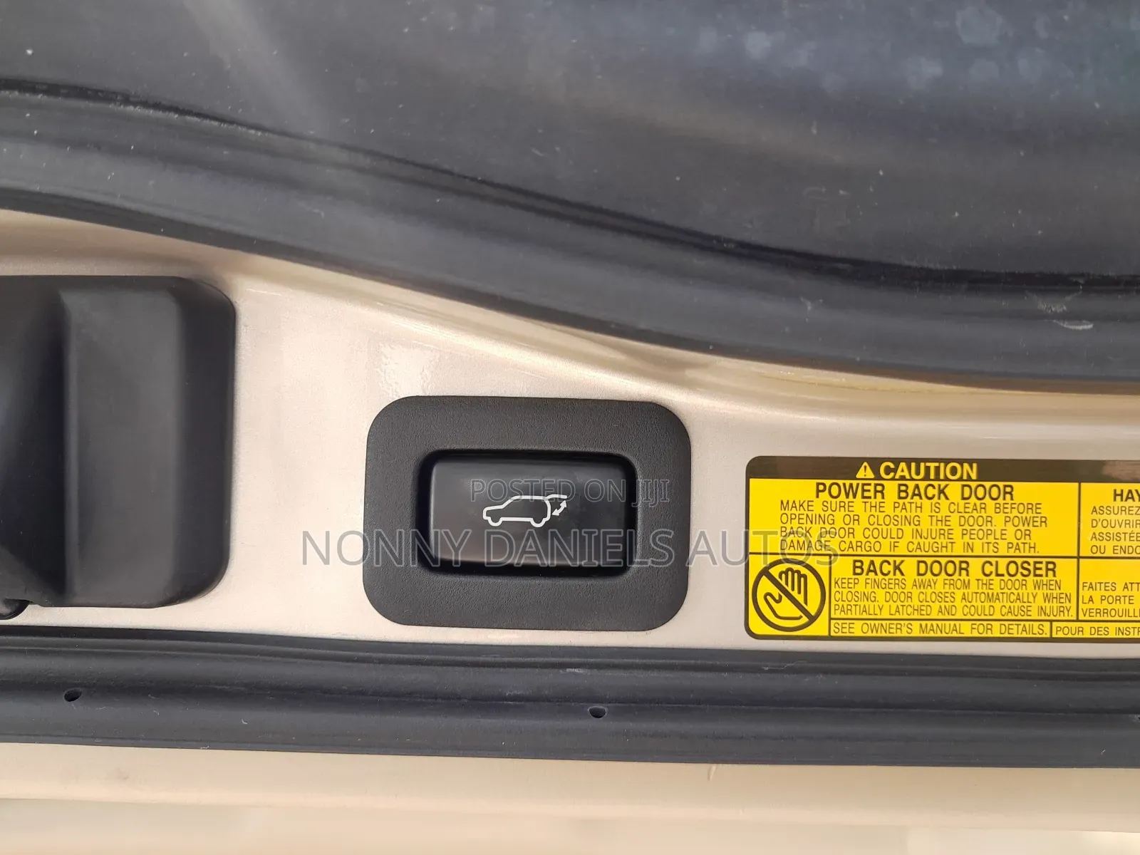Lexus LX 570 AWD 2016 Gold