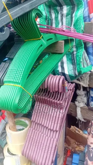 Quality Hangers 12pcs