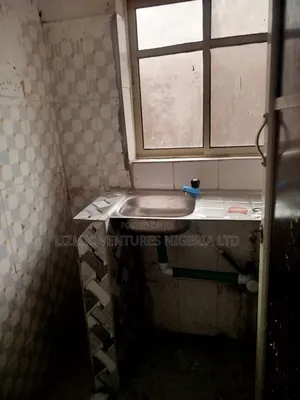 1bdrm Bedsitter in Isuti Rd, Igando / Ikotun/Igando for rent