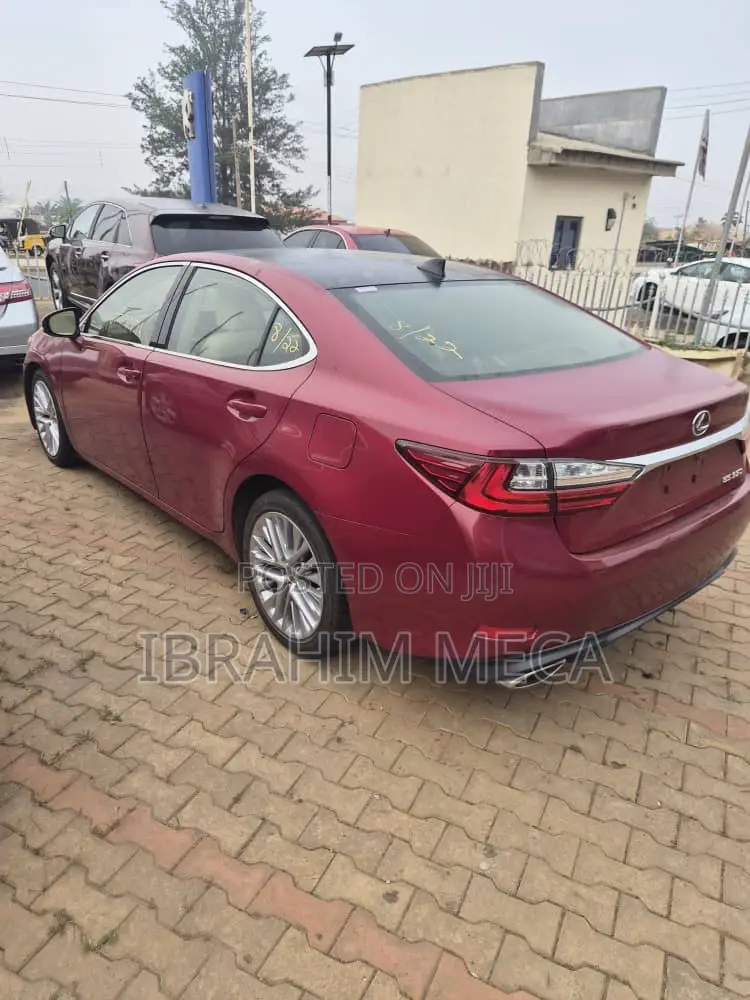 Lexus ES 250 2016 Burgundy