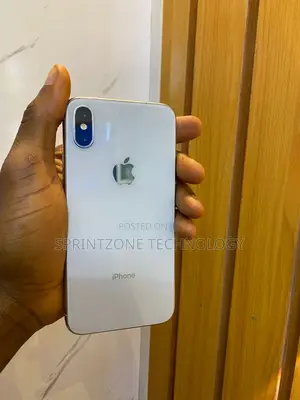 Apple iPhone X 64 GB White
