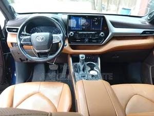 Toyota Highlander Platinum AWD 2020 Blue