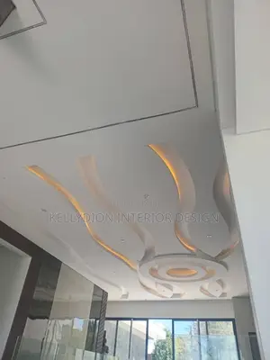 Lightning Strikes Pop