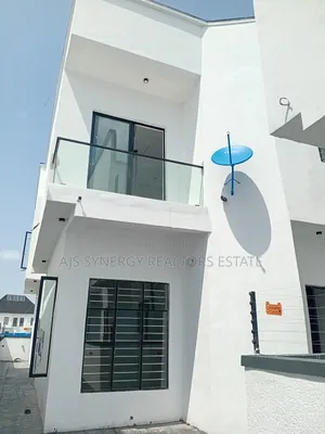 4bdrm Duplex in Ikota for sale