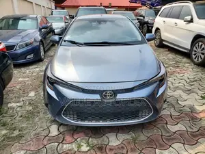 Toyota Corolla LE 2022 Blue