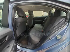Toyota Corolla LE 2022 Blue