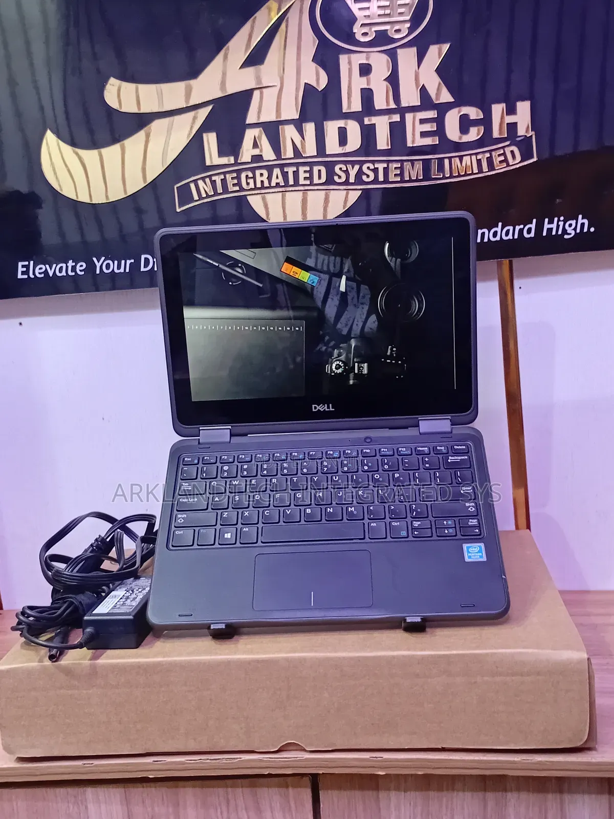 Laptop Dell Latitude 12 E7250 8GB Intel Pentium SSD 256GB