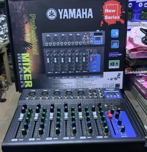 Professional Yamaha Console Mixer 7 Channels