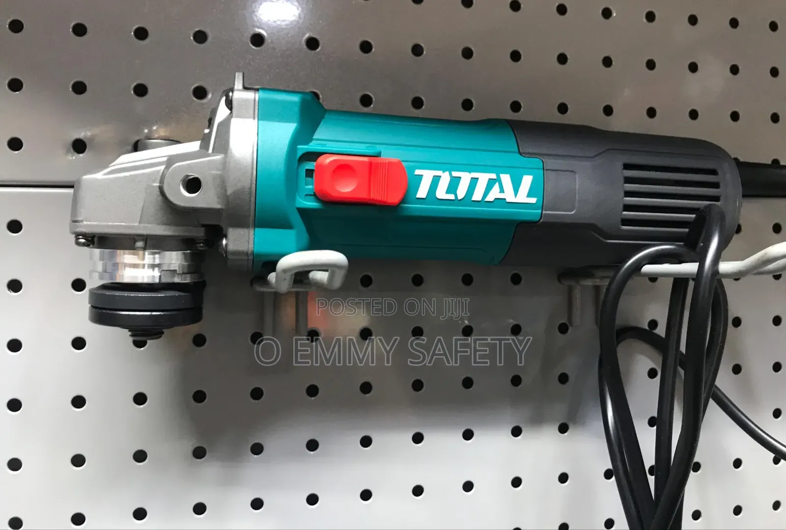 Total Angle Grinder 41⁄2