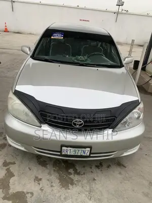 Toyota Camry LE 4dr Sedan (2.4L 4cyl 4A) 2004 Silver