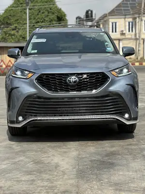 Toyota Highlander Limited 4x4 V6 (3.5L 6cyl 8A) 2018 Blue