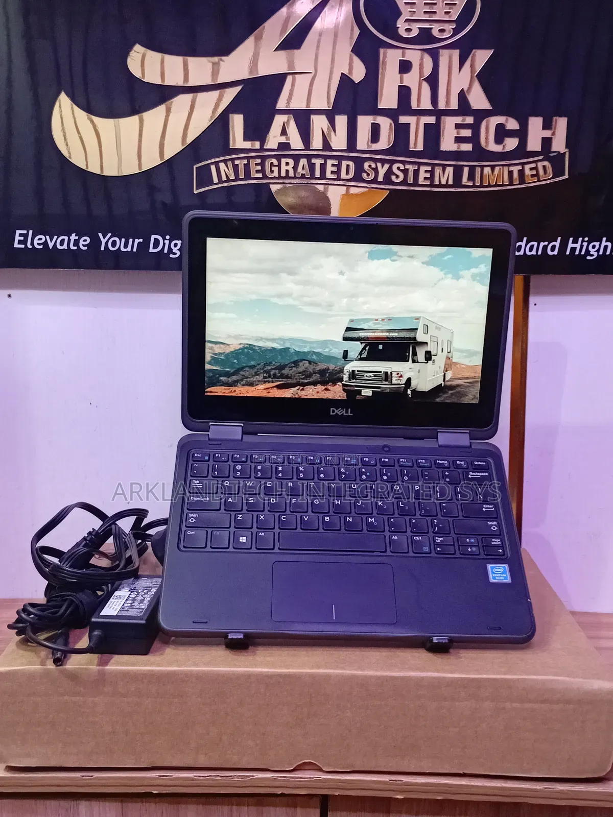 Laptop Dell Latitude 13 3379 8GB Intel Pentium SSD 256GB