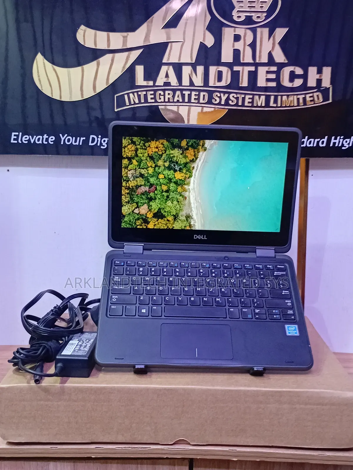 Laptop Dell Latitude 13 3379 8GB Intel Pentium SSD 256GB