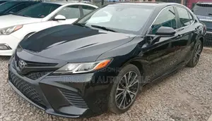 Toyota Camry SE FWD 2020 Black