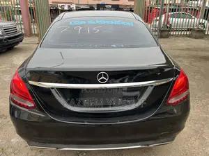 Mercedes-Benz C300 Luxury 4dr RWD Sedan (2.0L 4cyl 7A) 2015 Black