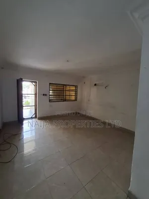 2bdrm Apartment in Lekki Phase 1 for rent