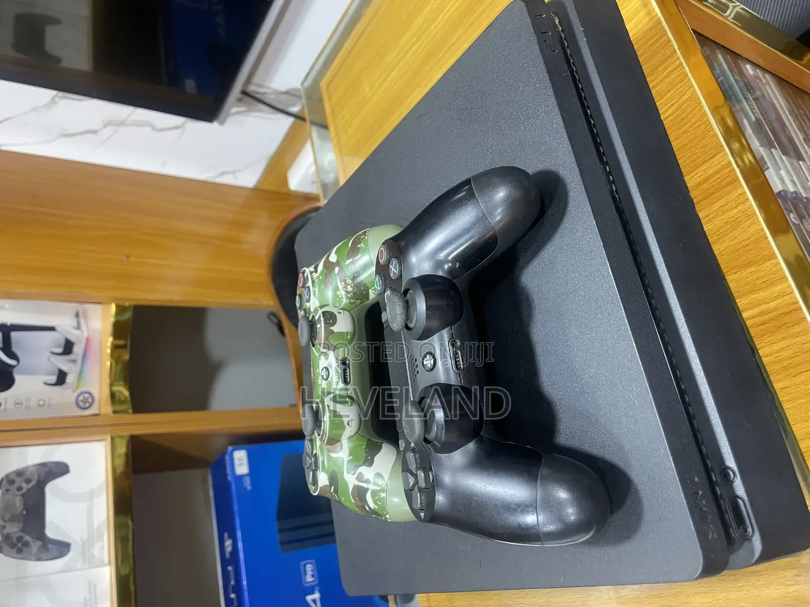 Clean Neat Ps4 Slim (Hacked)