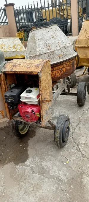 Foreign Used Concrete Cement Mixer Machines 4sale