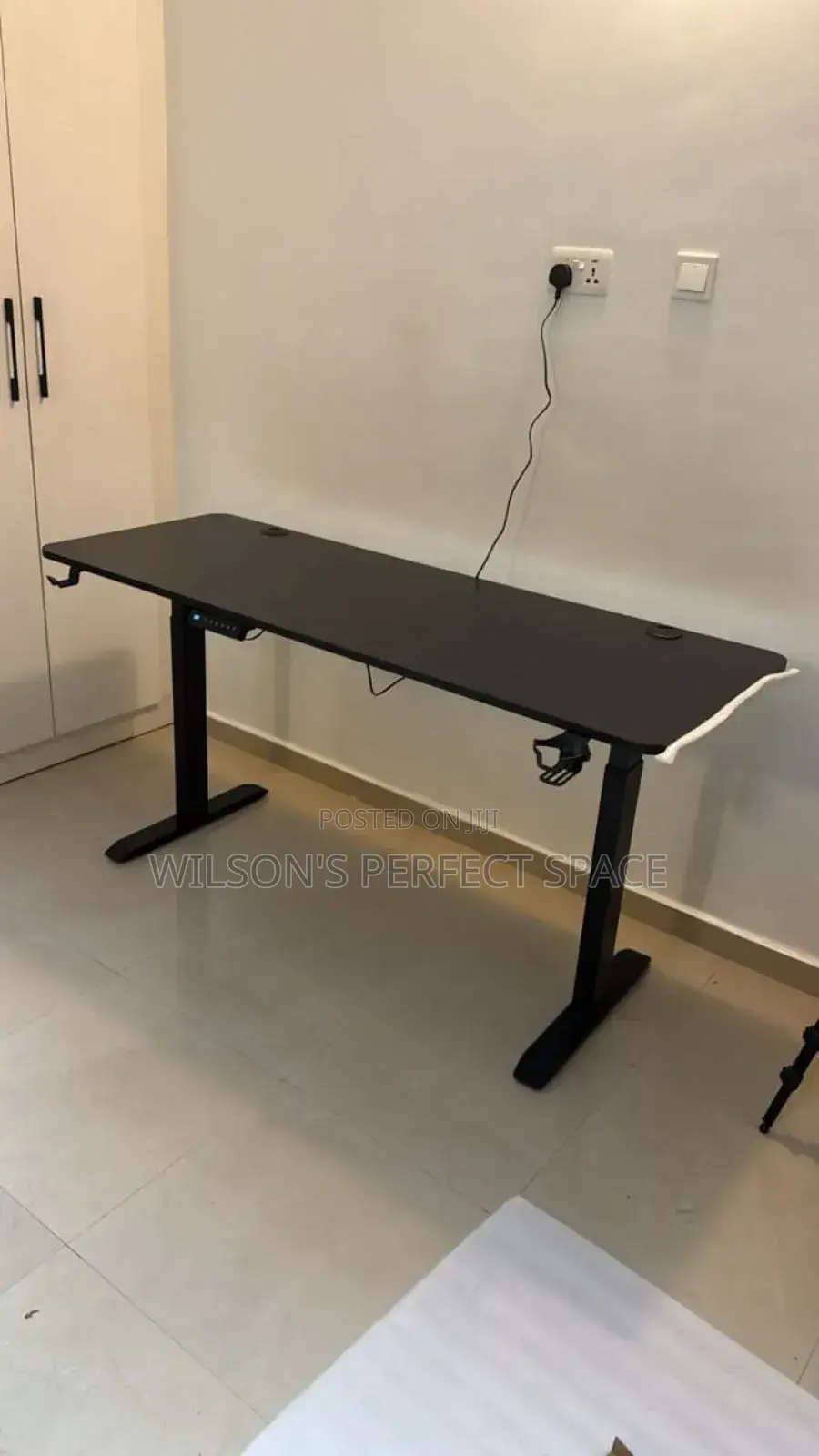 1.4 Meter Electric Adjustable Height Table