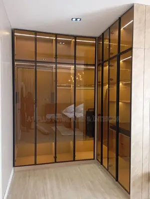 Full Hight Wardrobe With All Glass Doors And Lightings