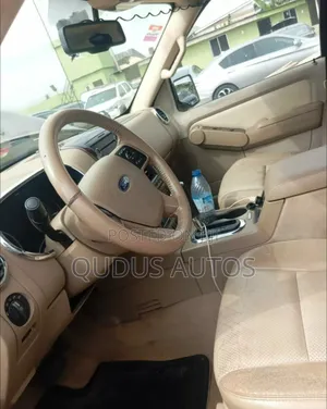 Ford Explorer 2010 Red