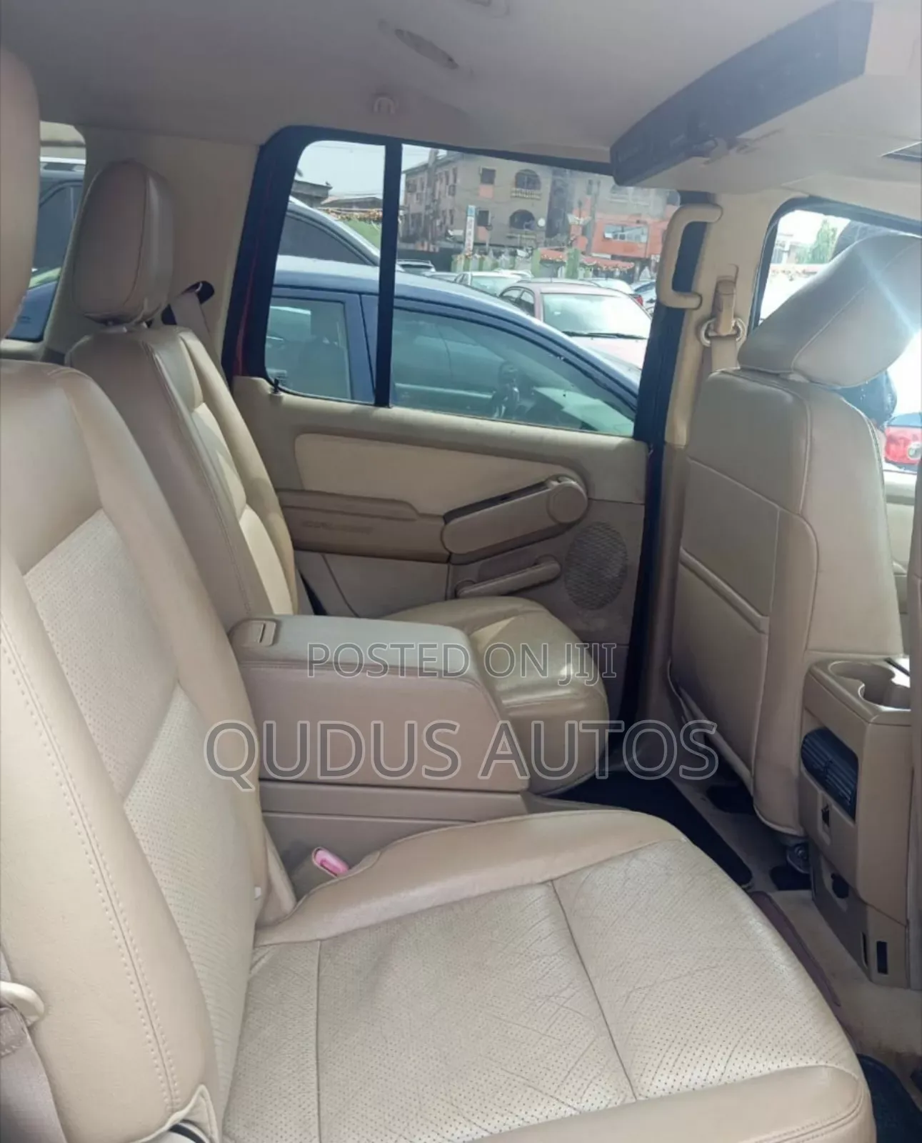 Ford Explorer 2010 Red