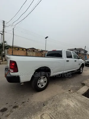 Dodge RAM 1500 5.7 Petrol AWD 2017 White