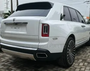 Rolls-Royce Cullinan Base 2020 White