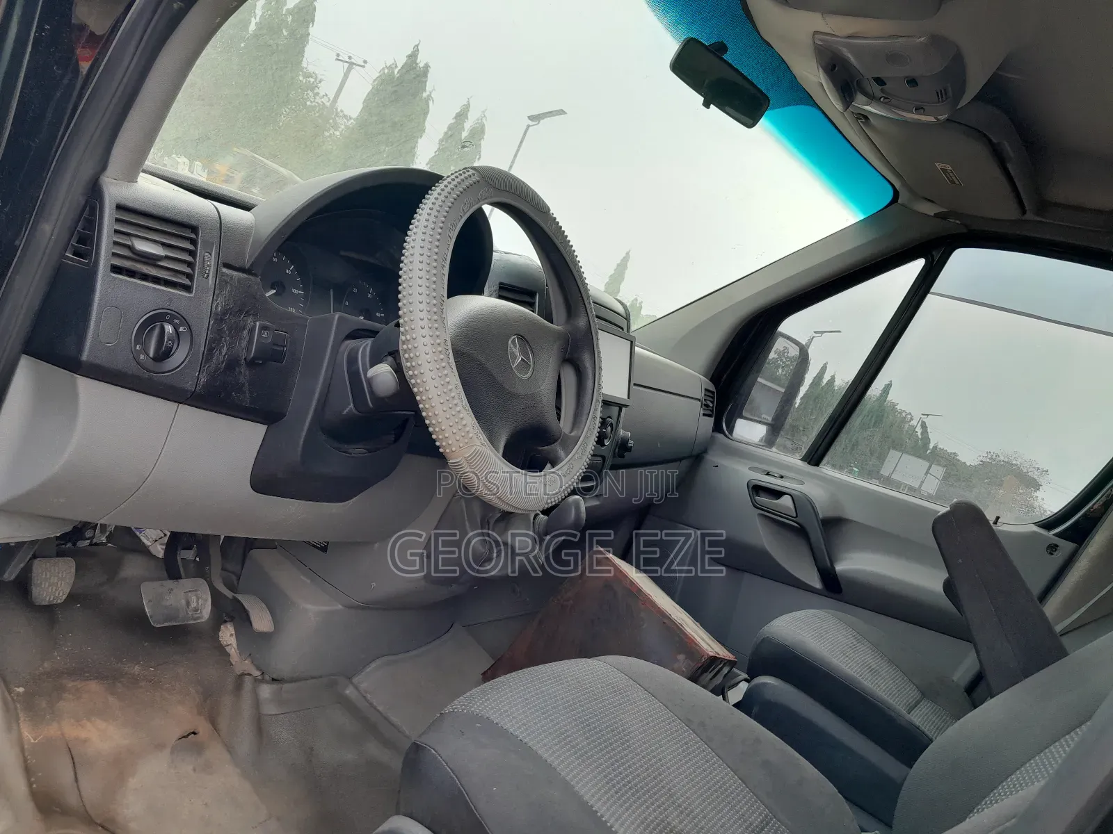 Mercedes-Benz Sprinter 2011 Black