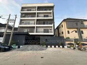 2bdrm Apartment in Lekki Phase 1 for rent