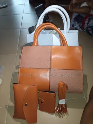 Stylish Ladies Hand Bags With Purse