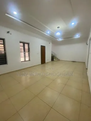 4bdrm Duplex in Lekki for rent