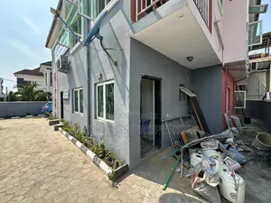 3bdrm Apartment in Lekki Phase 1 for rent