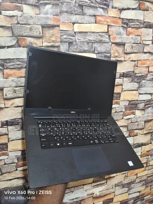 Laptop Dell Precision 5520 16GB Intel Core i7 SSD 256GB