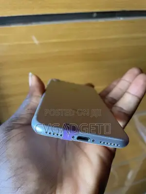 Apple iPhone 7 32 GB White