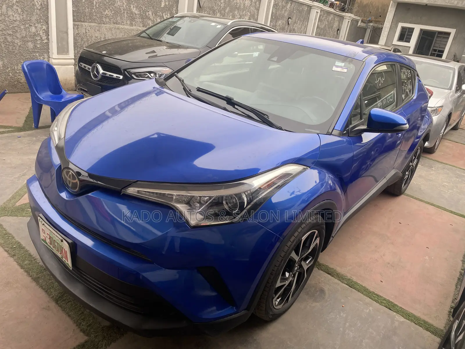 Toyota C-HR 2019 Blue