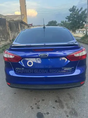 Ford Focus 2014 Blue