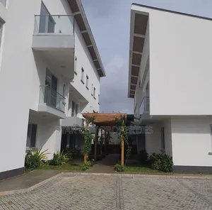 3bdrm Townhouse / Terrace in Banana Island Ikoyi for rent
