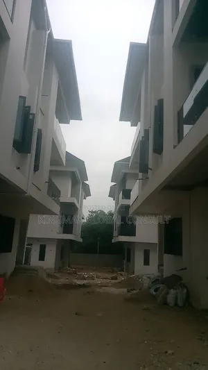 5bdrm Duplex in Wuye Abuja for sale